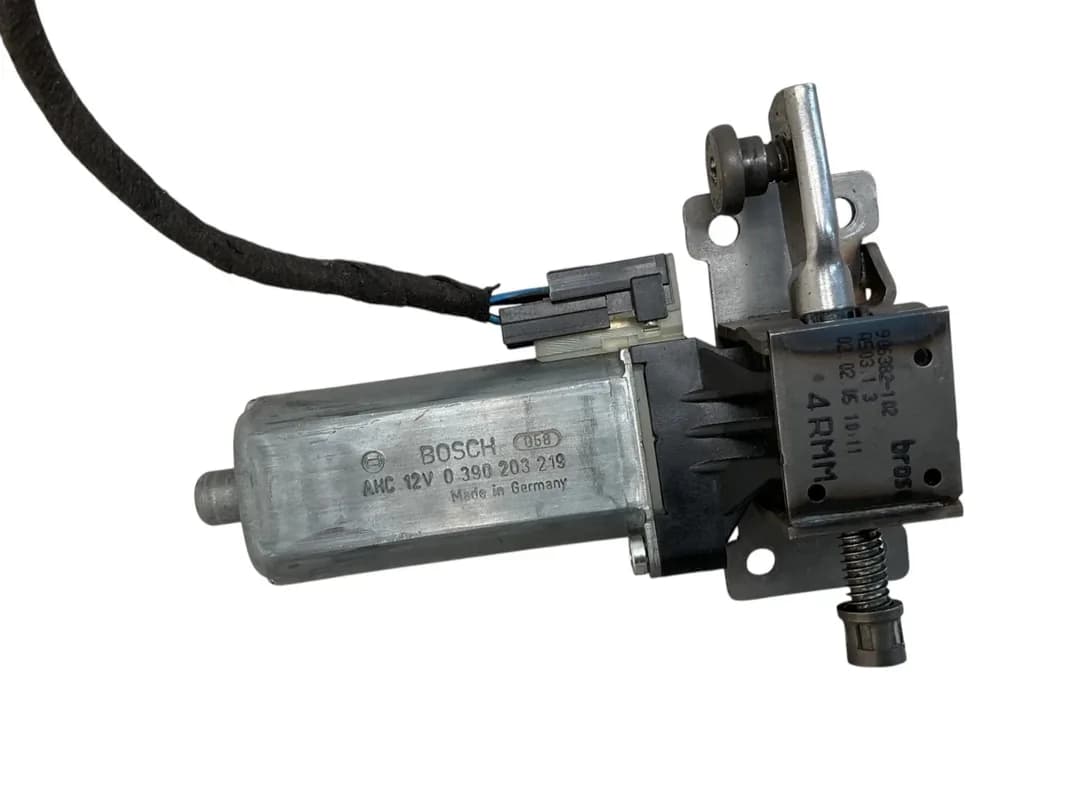 Motor Ajuste Asiento 0390203219 - Foto 1