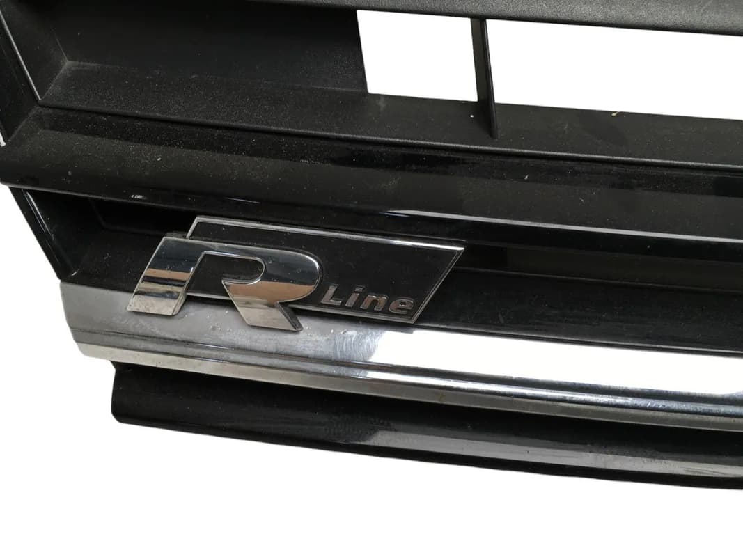Rejilla radiador VW Golf Rline - Foto 3