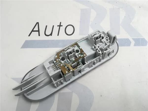 Panel Luz techo Renault 8200074362 - Foto 2