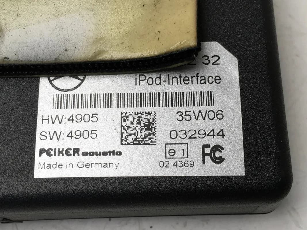 Modulo iPod Mercedes B67824232 - Foto 4