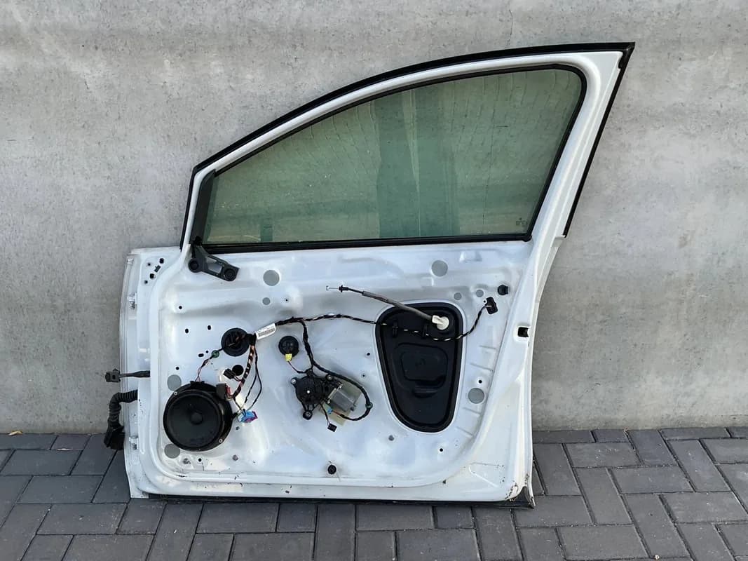Puerta del dcha VW Golf 2012-2020 - Foto 4