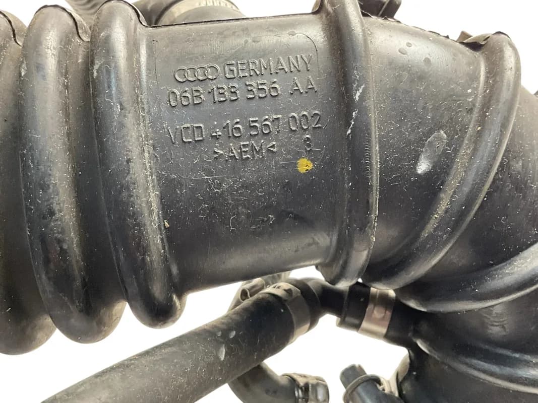 manguera admisión turbo Audi 06B133356AA - Foto 3