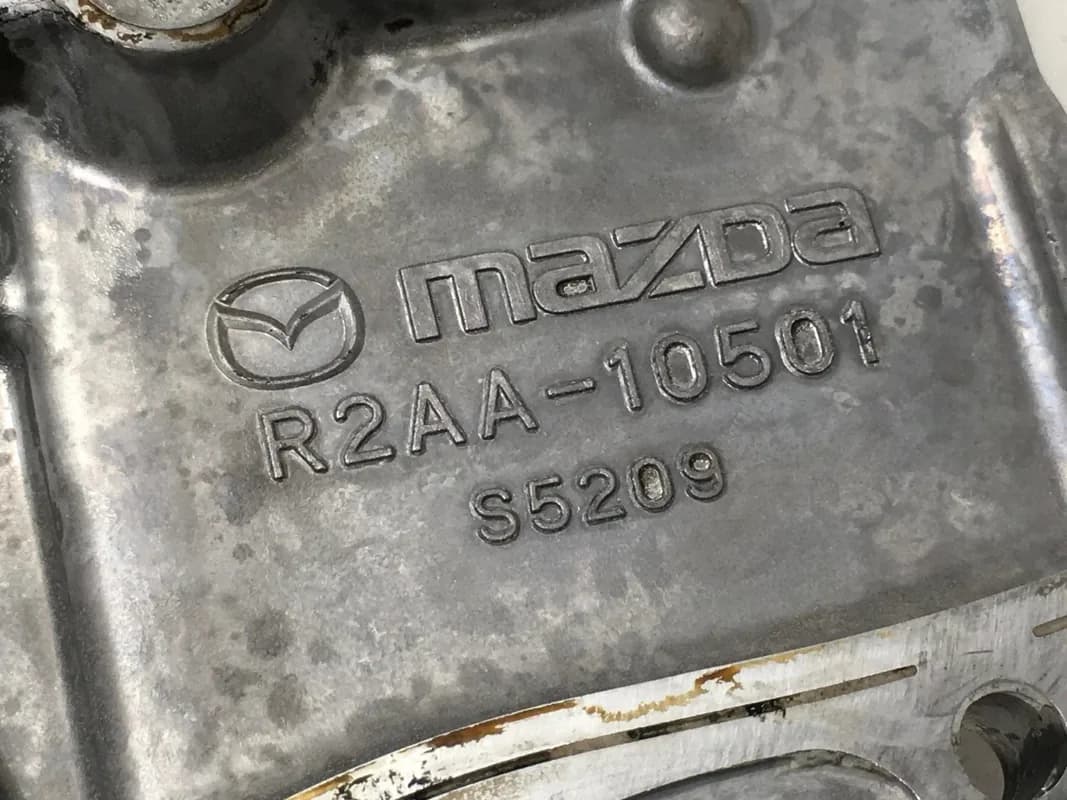 Tapa frontal Motor MZR-CD 2,2 D Mazda R2AA10501 - Foto 3