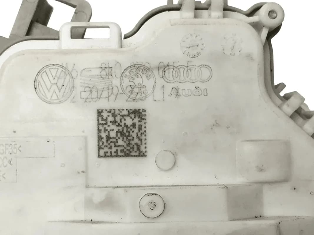 Cerradura tra izq VW 8K0839015F - Foto 5