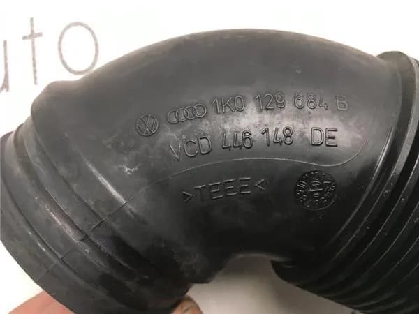 Tubo admision VW 1k0129684b - Foto 2