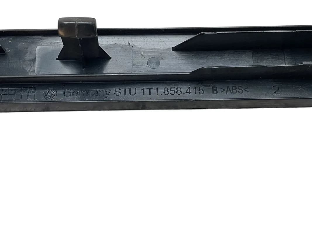 Embellecedor dcho Salpicadero VW Touran 03-15 - Foto 3