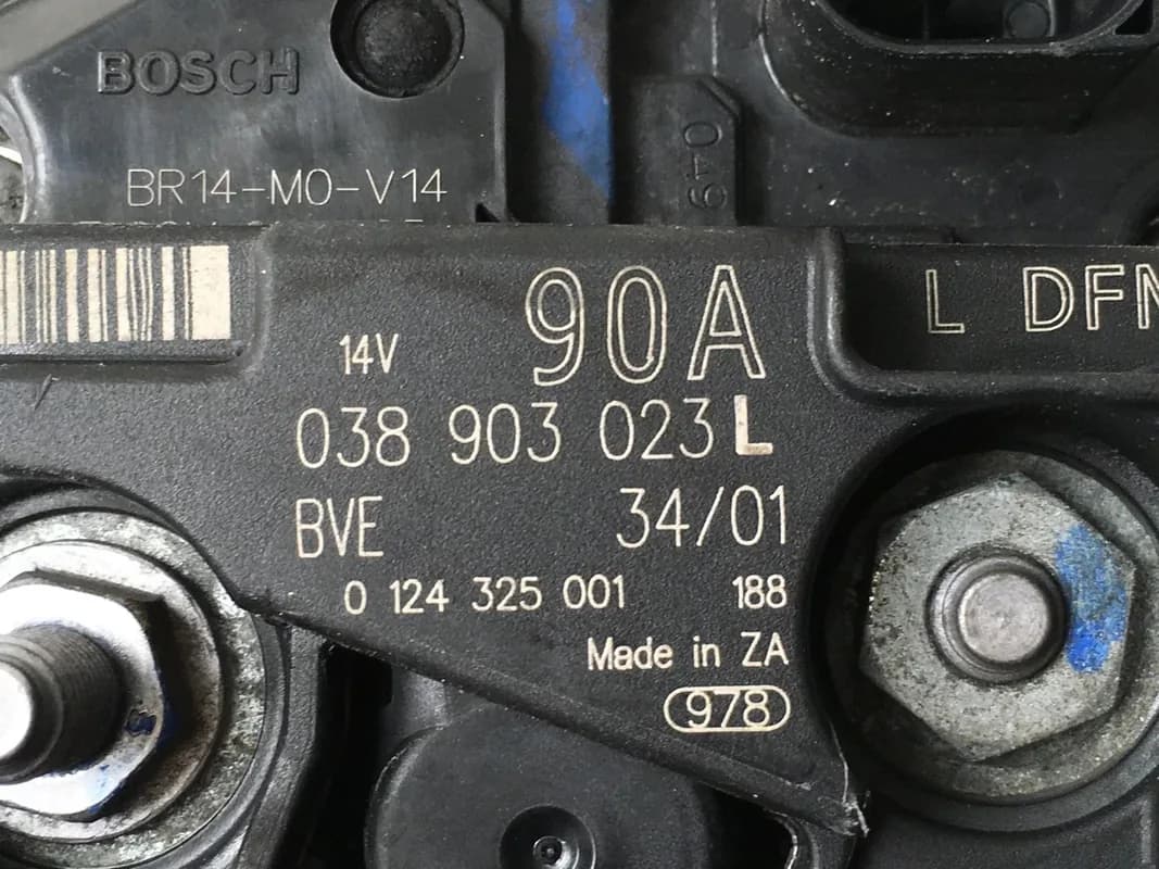 Alternador VW 038903023L - Foto 6