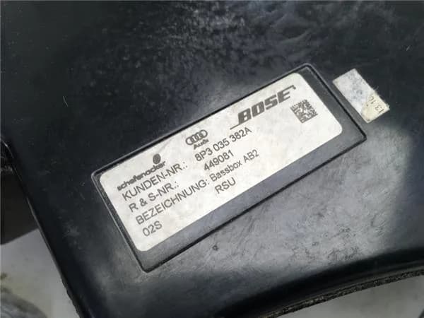 Subwoofer Bose Audi A3 8P 8P3035382A - Foto 3
