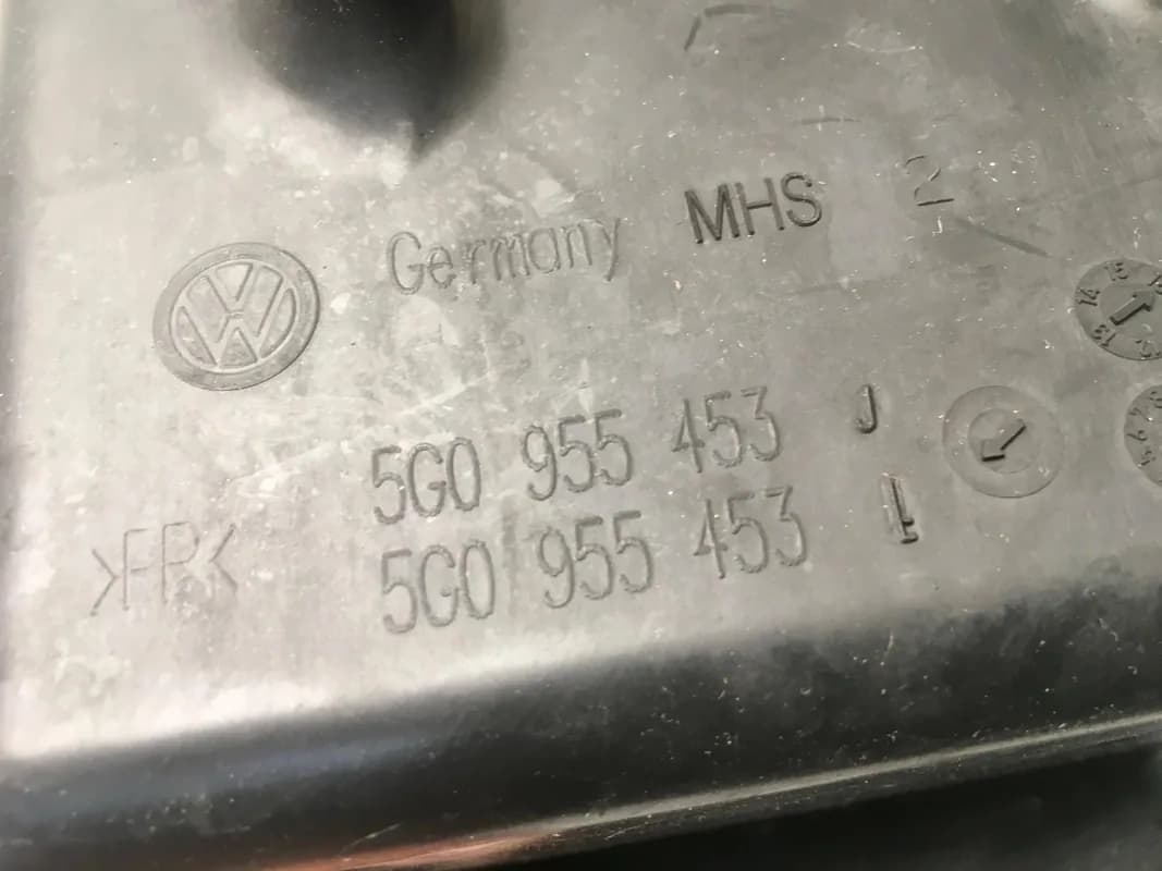 Deposito Limpia VW Golf VII - Foto 3