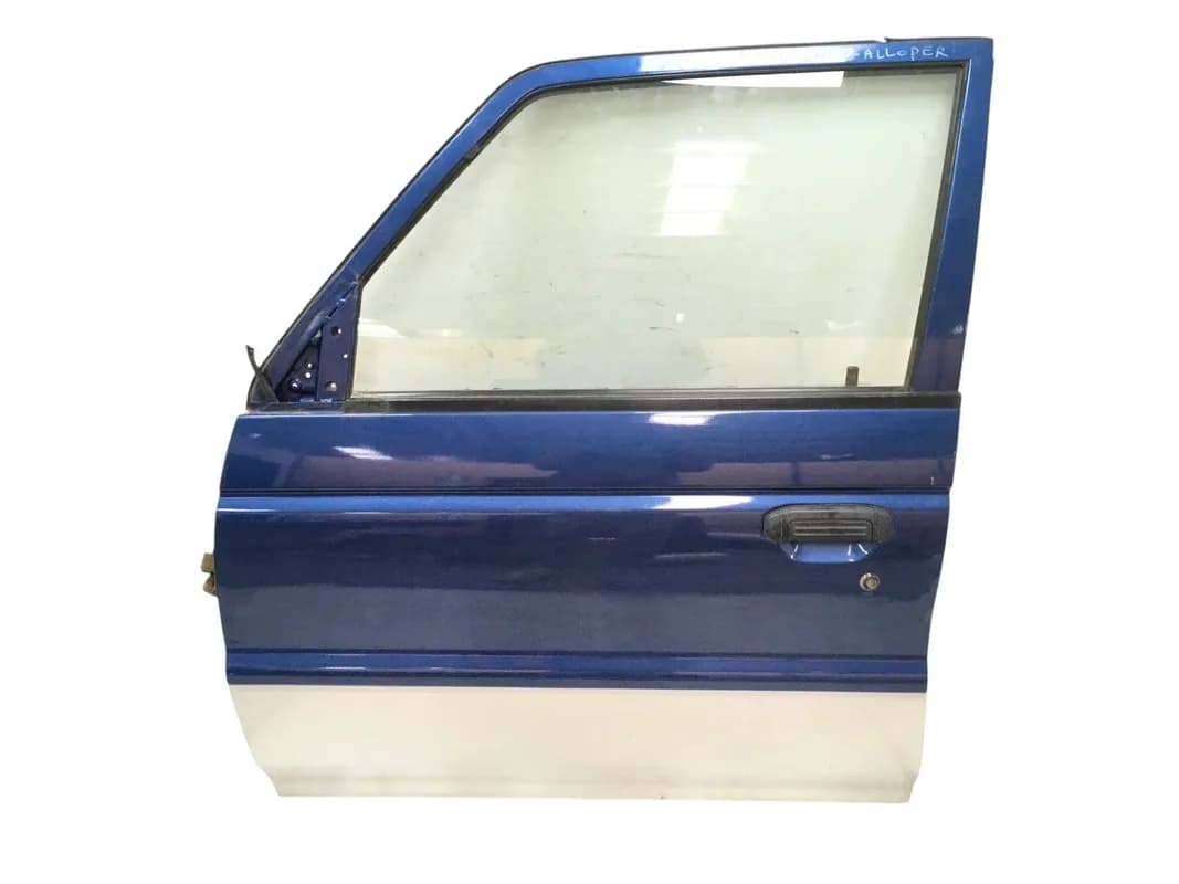 Puerta del izq Mitsubishi Montero V20 - Foto 1