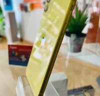 iPhone 11 64 GB Amarillo GARANTIA