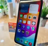 iPhone 11 64 GB Negro GARANTIA