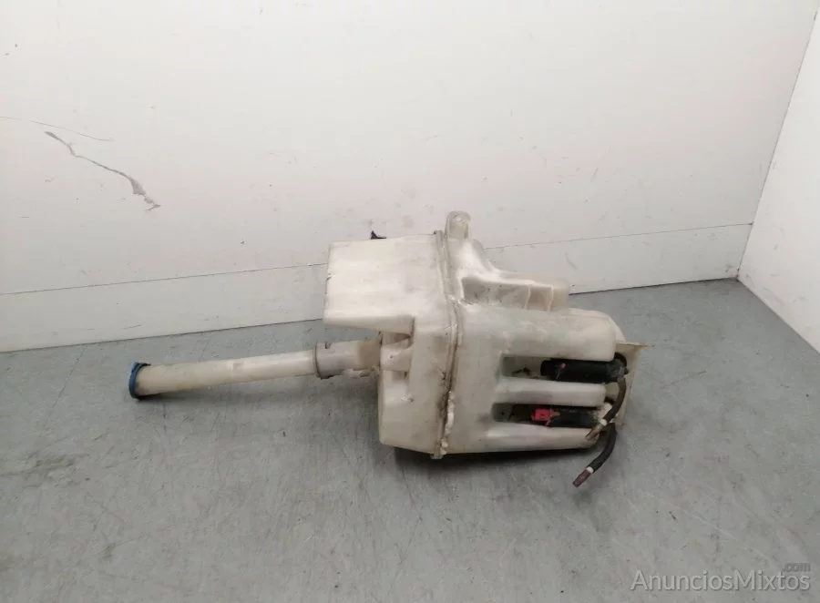 Deposito limpia toyota corolla verso