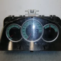 Cuadro instrumentos toyota corolla verso