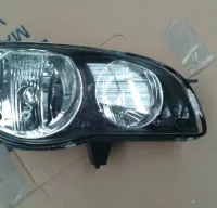 Faro derecho toyota corolla 1.8 d (90 cv)