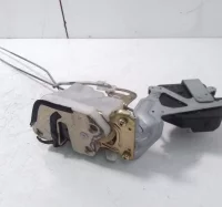 Cerradura puerta trasera derecha  mitsubishi monte