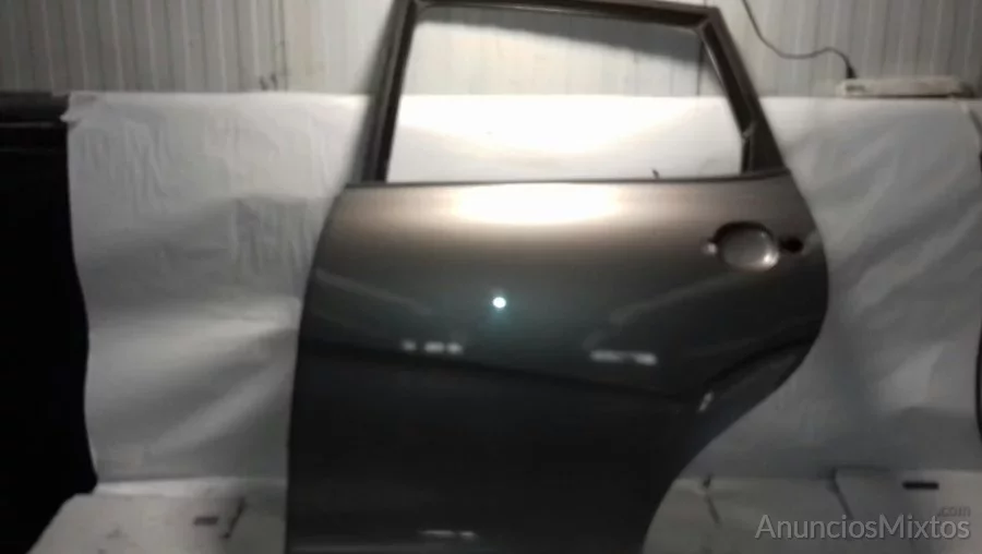 Puerta trasera izquierda seat toledo 1.9 tdi (105