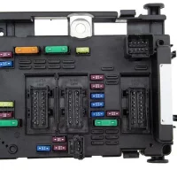 CAJA DE FUSIBLES CITROEN BERLINGO 1996