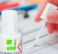 Corrector líquido con esponja q-connect 20 ml, eco