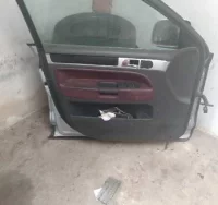 Puerta delantera izquierda volkswagen touareg 2.5 