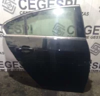 Puerta trasera derecha opel insignia berlina 2.0 1