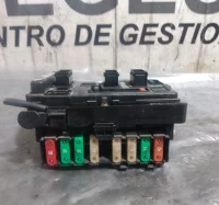 Caja reles / fusibles citroen c5 break 2.2 hdi fap