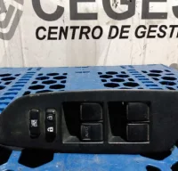 Mando elevalunas delantero izquierdo  toyota corol
