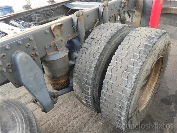 Viga suspension neumatica eje trasero izda merced