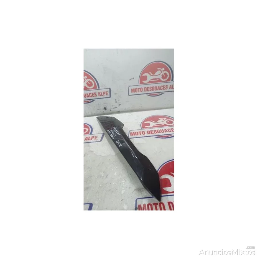 Asidero colin derecho peugeot satelis 250