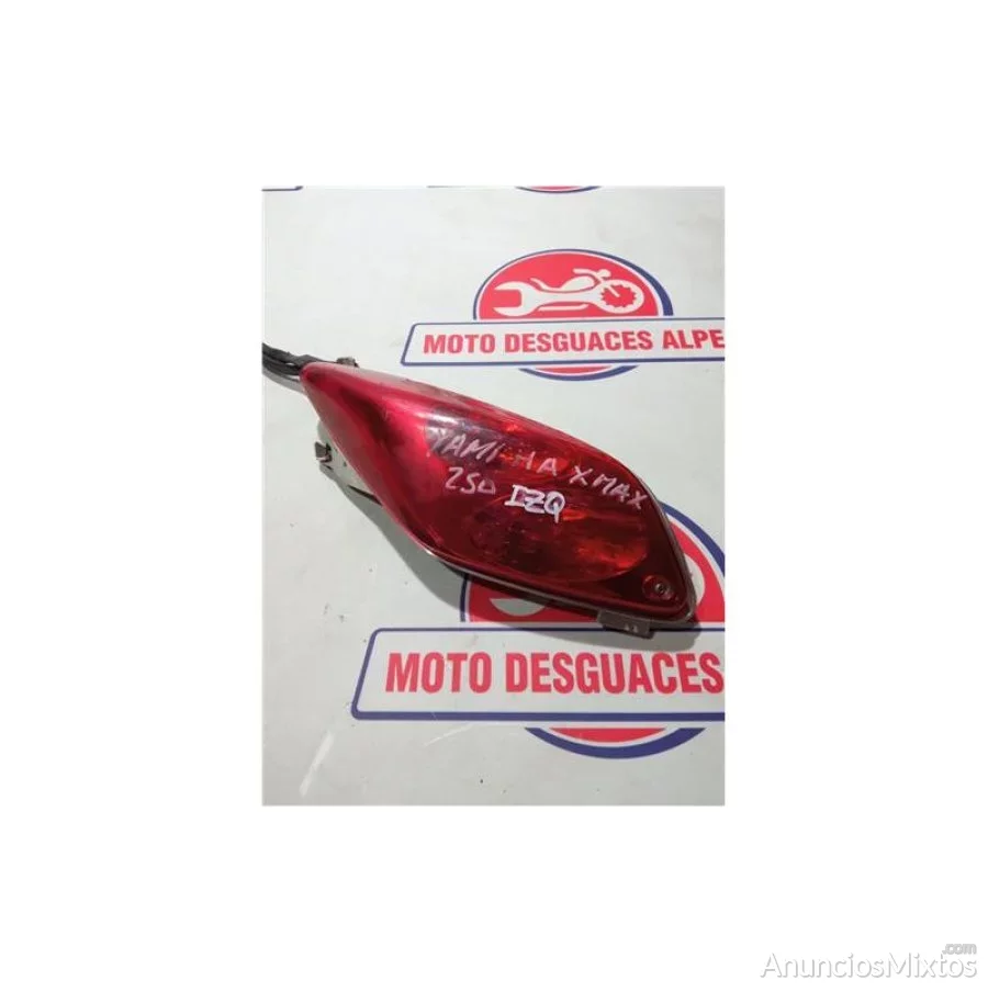 Intermitente trasero izquierdo yamaha x max 250