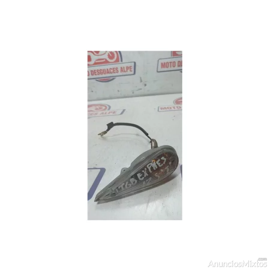 Intermitente delantero izquierdo para tgb express