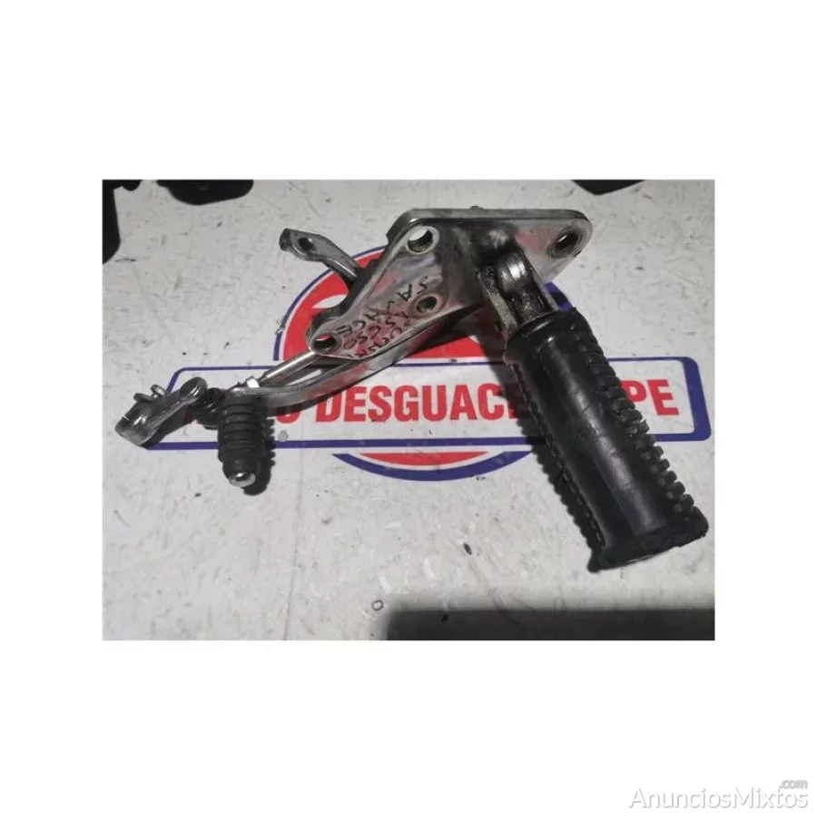 Soporte estribera delantero izquierdo suzuki ls650