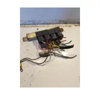Caja de reles / fusibles nissan patrol hardtop (k2