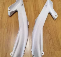 ALETAS LATERALES YAMAHA R6 2006/2007 BLANCAS NUEVA