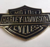 EMBLEMA HARLEY DAVIDSON COLOR ORO