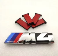 EMBLEMA PARRILLA BMW M4 PLATA MODELO NUEVO P104.4