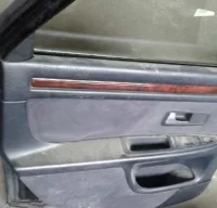 Puerta trasera izquierda audi a8