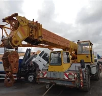 Tramos extensiones pluma liebherr um 120 ltm 1030