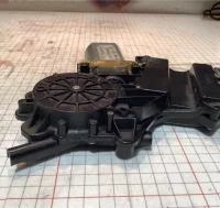 MOTOR ELEVALUNAS DEL IZDO Seat Alhambra (7V8)(011