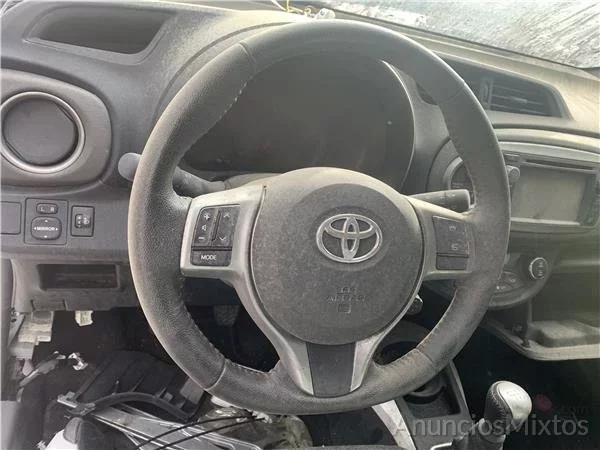 VOLANTE Toyota Yaris (P13)(2014->)
