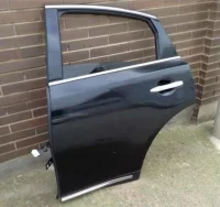 Puerta trasera izquierda Infiniti FX30 FX35 (2008-