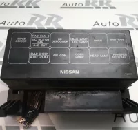 Caja de fusibles Nissan Patrol GR Y61