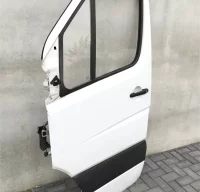 Puerta delantera izquierda Mercedes W906 Crafter I