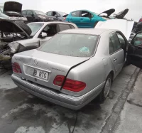 DESPIECE DE MERCEDES CLASE E  BERLINA DIESEL 2.9 T