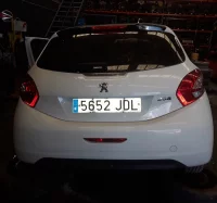 DESPIECE DE PEUGEOT 208 1.2 16V VTi (82 CV)