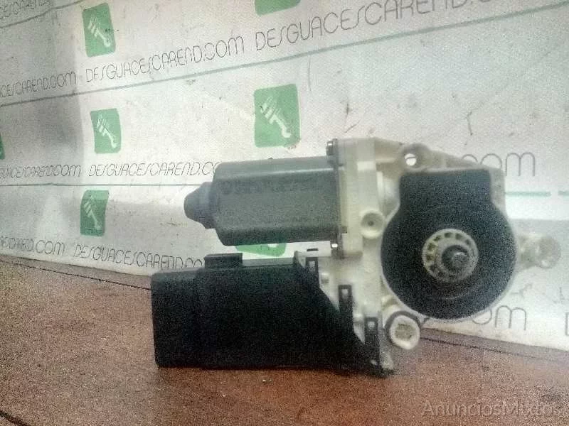 MOTOR ELEVALUNAS DELANTERO DERECHO SEAT LEON (1M1)