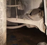 BRAZO SUSPENSION INFERIOR DELANTERO IZQUIERDO MERC