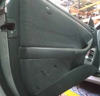GUARNECIDO PUERTA DELANTERA IZQUIERDA MERCEDES CLA