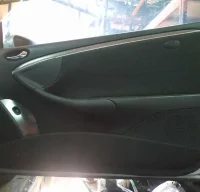 GUARNECIDO PUERTA DELANTERA DERECHA MERCEDES CLASE
