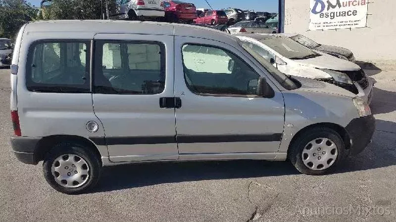 DESPIECE DE PEUGEOT PARTNER 2.0 HDi (90 CV) - Gratis - Usado - Granada DESPIECE DE PEUGEOT PARTNER 2.0 HDi (90 CV) - Gratis - Usado - Granada